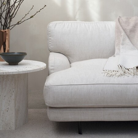 Gubi Gubi Flaneur 2.5-Sitzer Sofa mit Armlehne