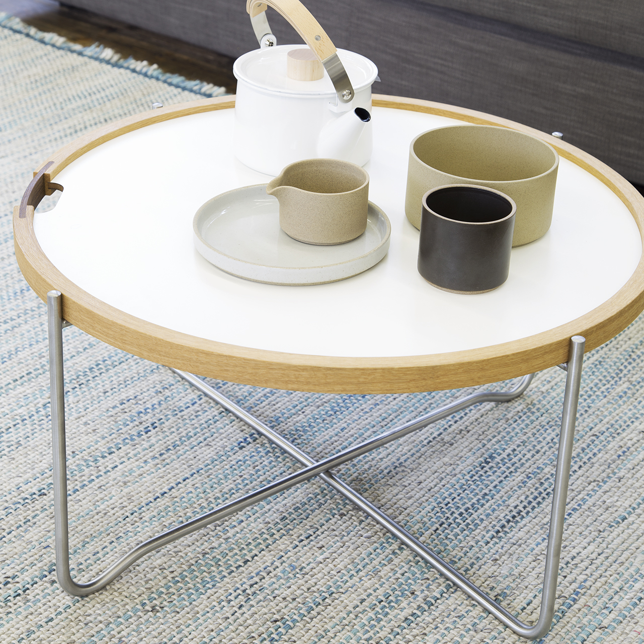 Beistelltisch Tray Table Carl Hansen