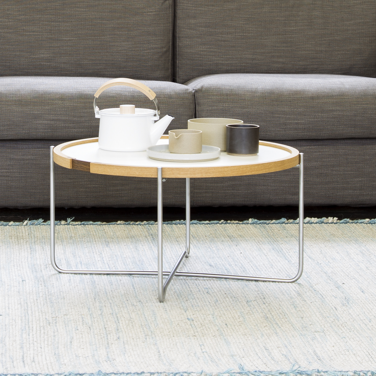 Beistelltisch Tray Table Carl Hansen