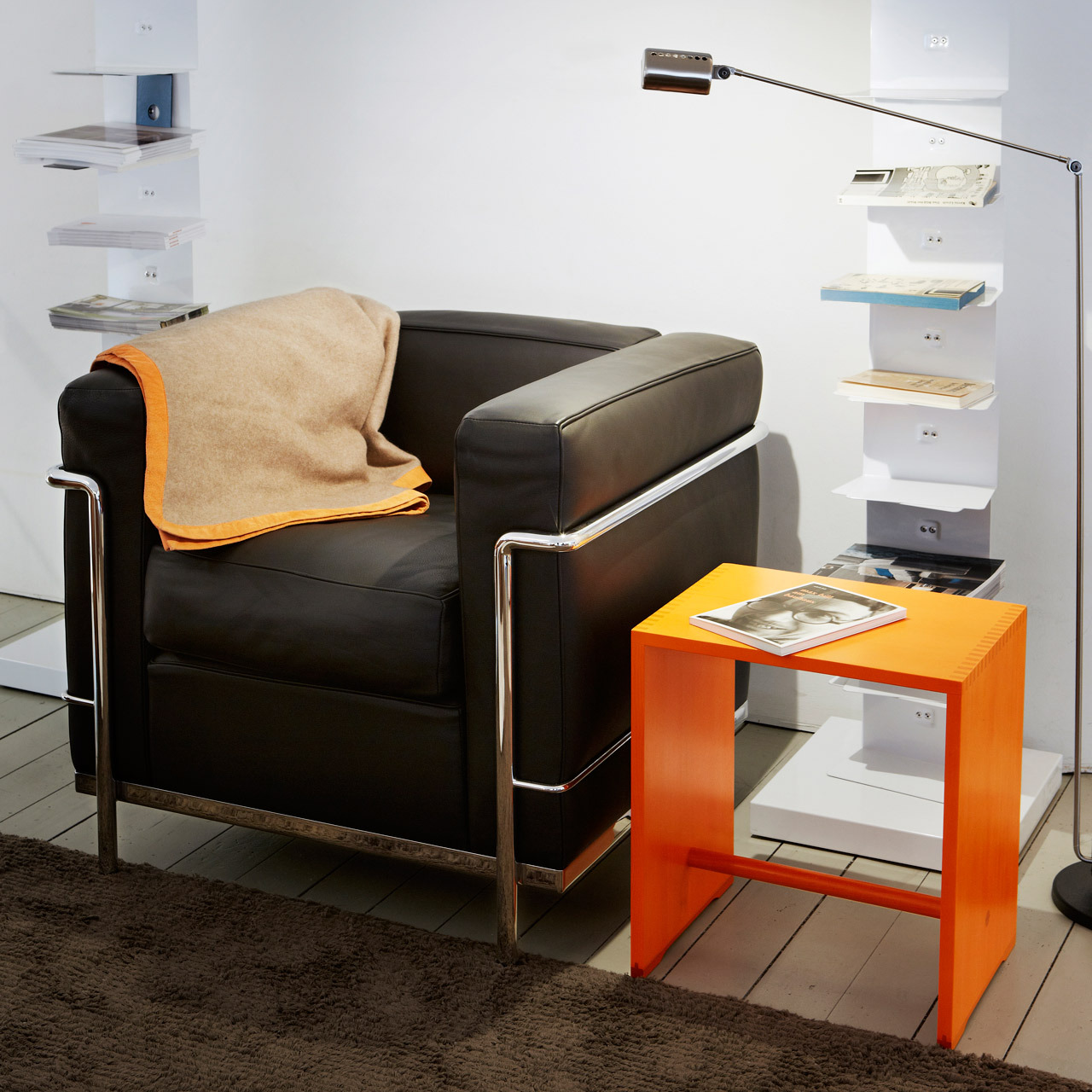 ulmer hocker farbig 1