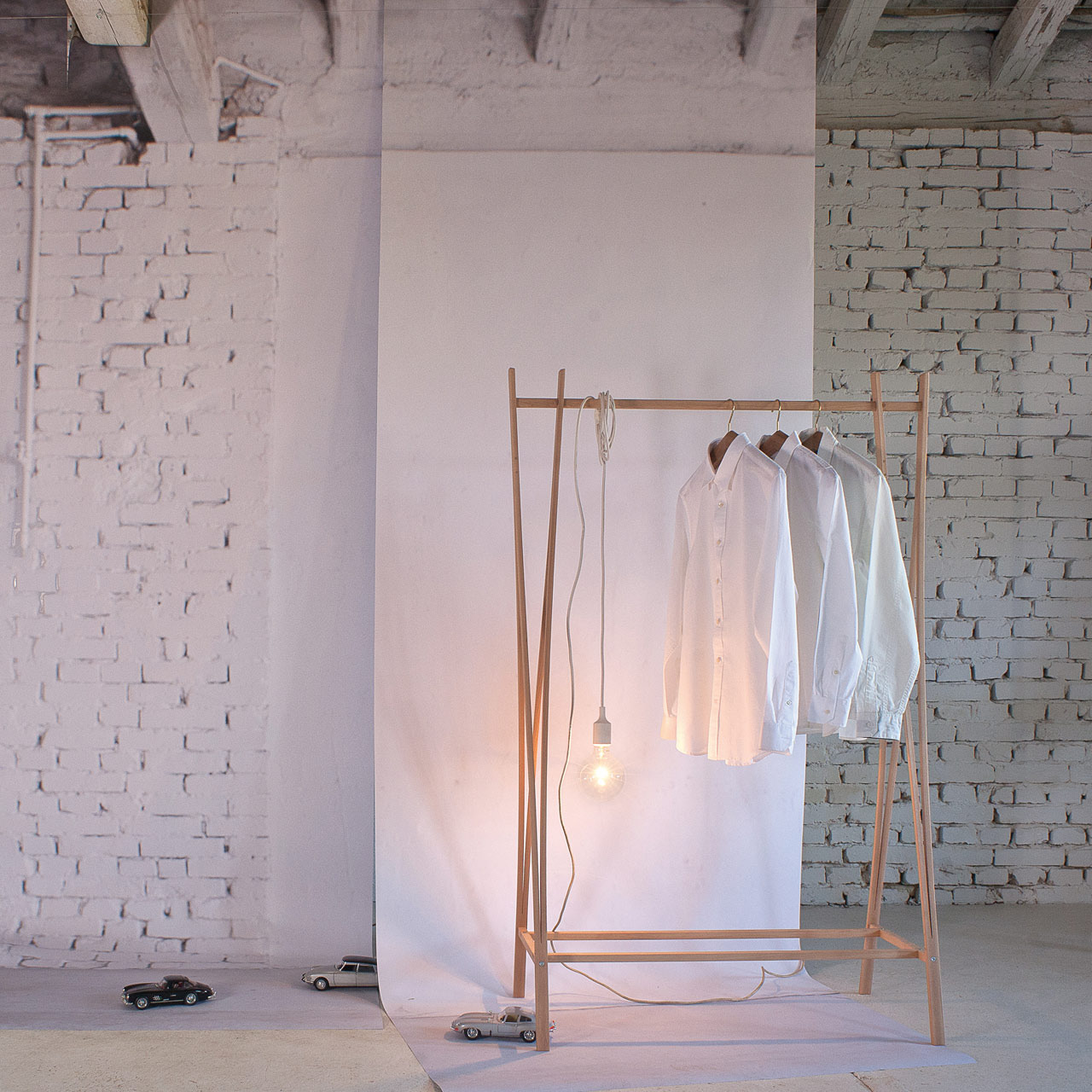Garderobe Tra-Ra Zilio