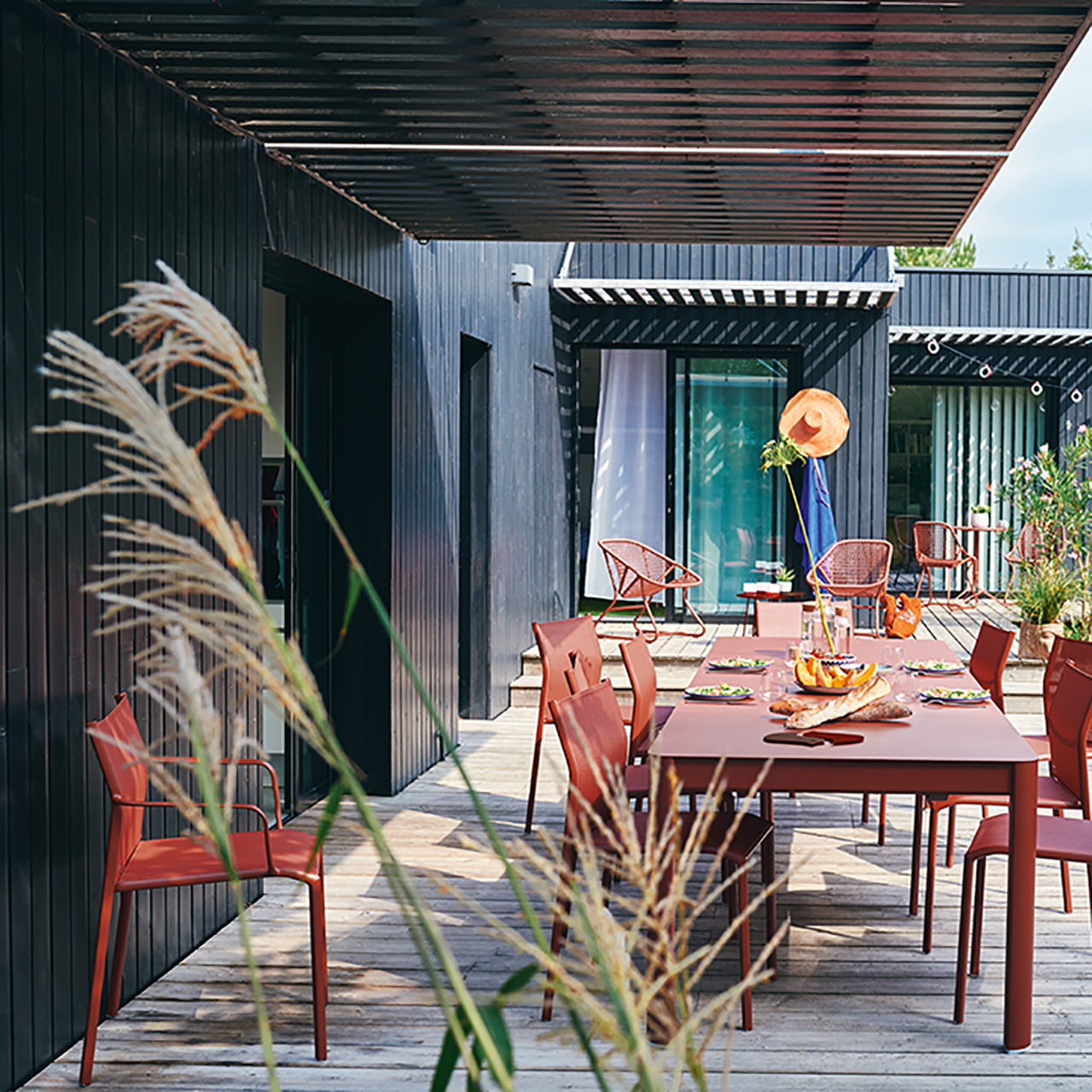  Stuhl Cadiz mit Armlehnen