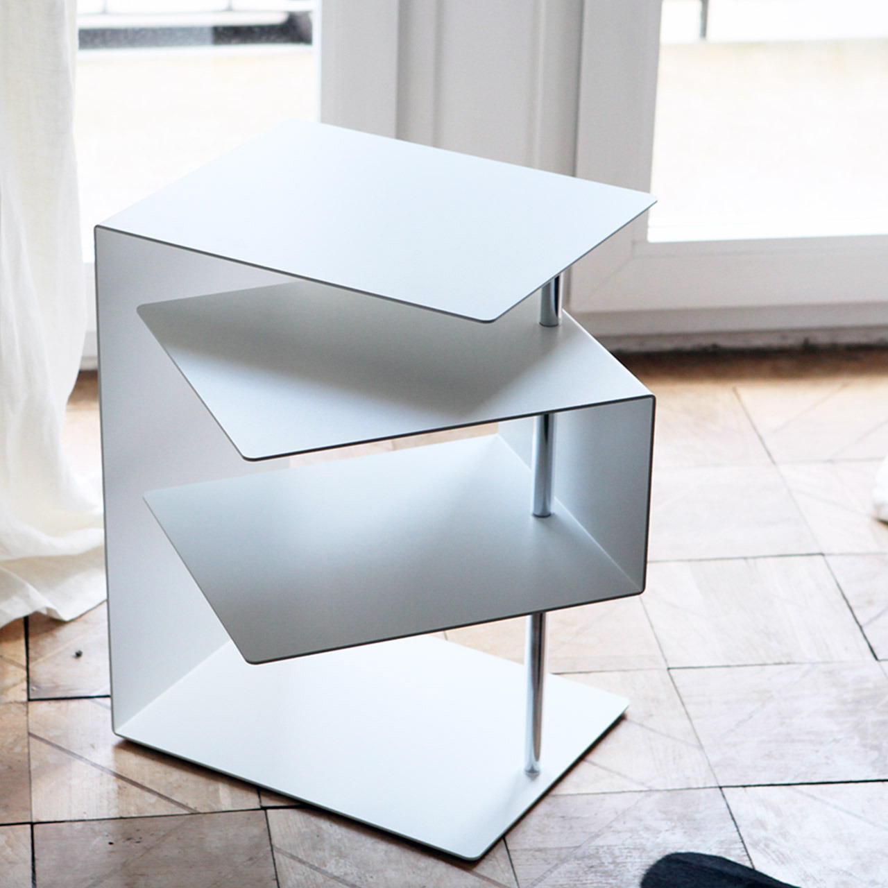 Beistelltisch X-Centric Radius Design