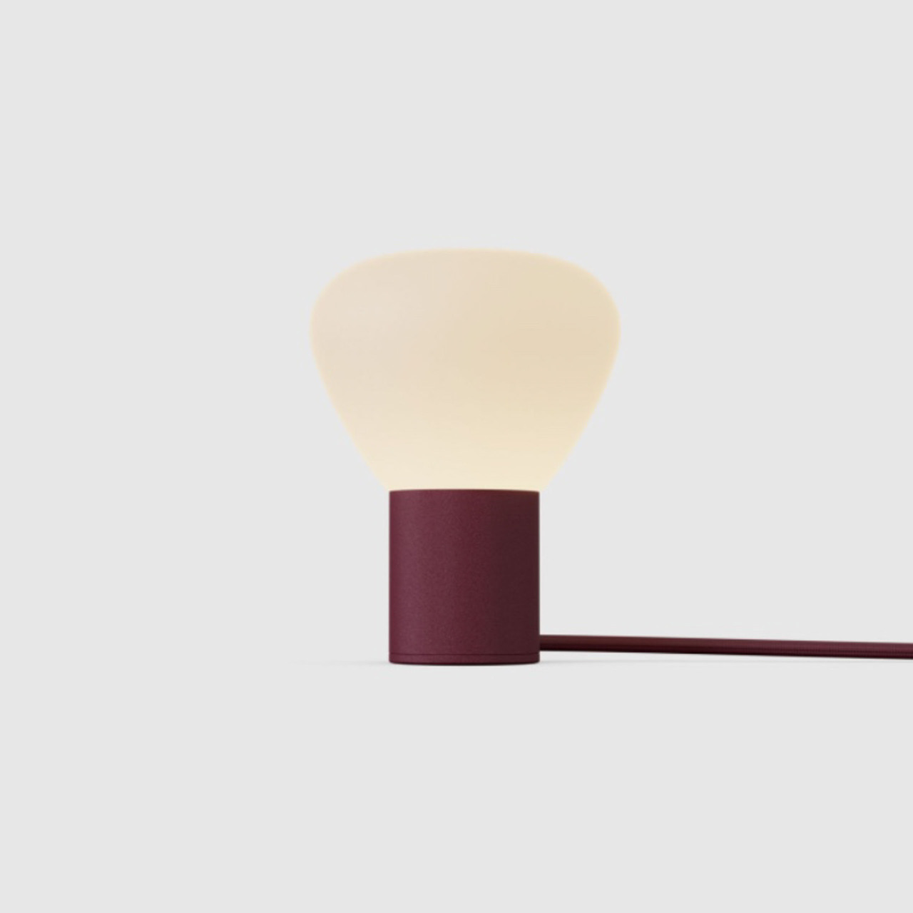 Lambert & Fils Tischleuchte 'Parc 01'  Burgundy,  Hand-Schalter