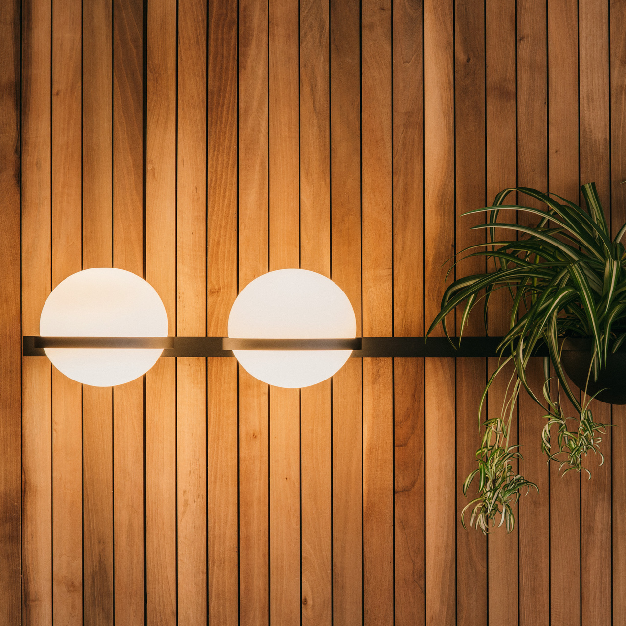 Vibia Waagerechte Wandleuchte 'Palma' 