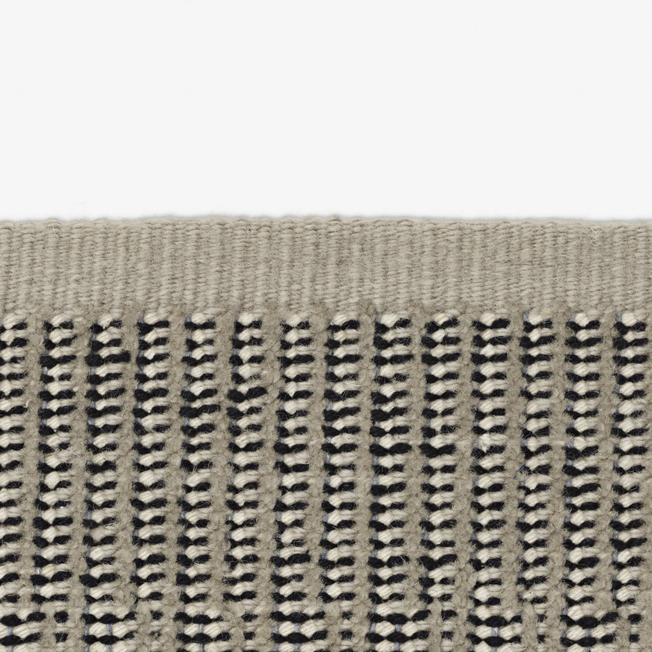 Kvadrat Teppich 'Kanon Pattern Plow' 130 x 170 cm, Graubeige 0009