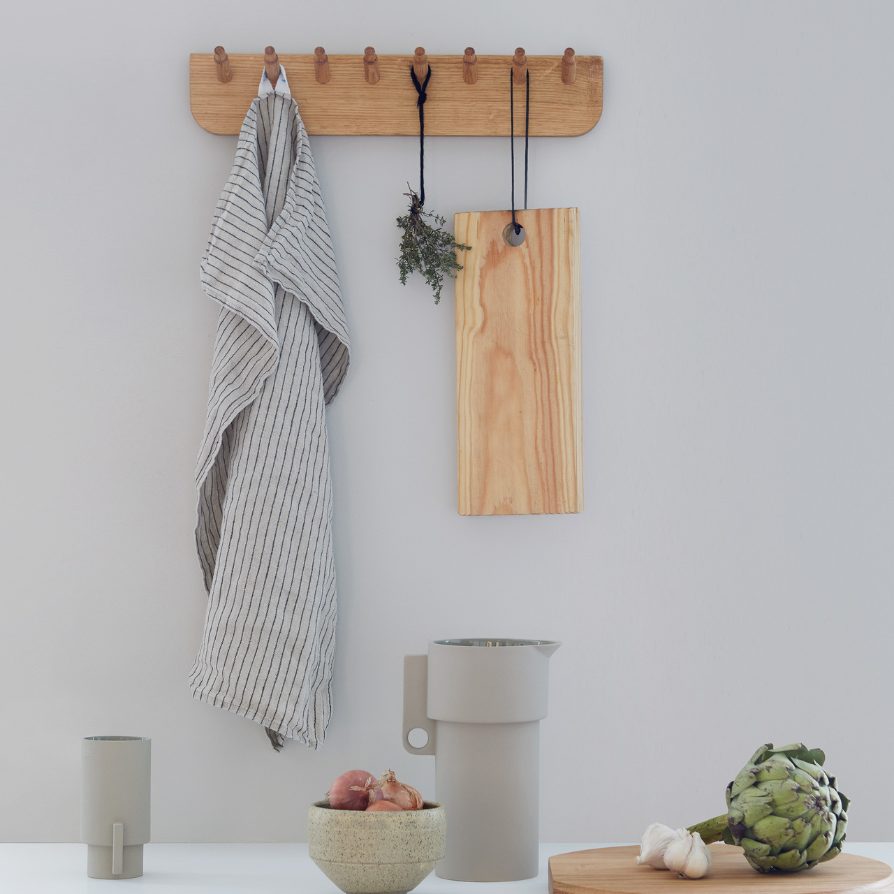 Form & Refine Wandgarderobe 'Echo' 