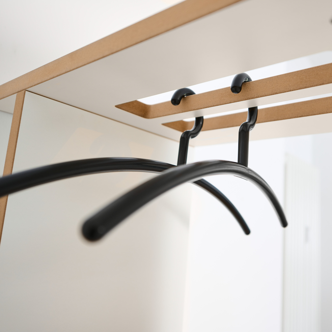 Garderobe 'Angeber' Tojo