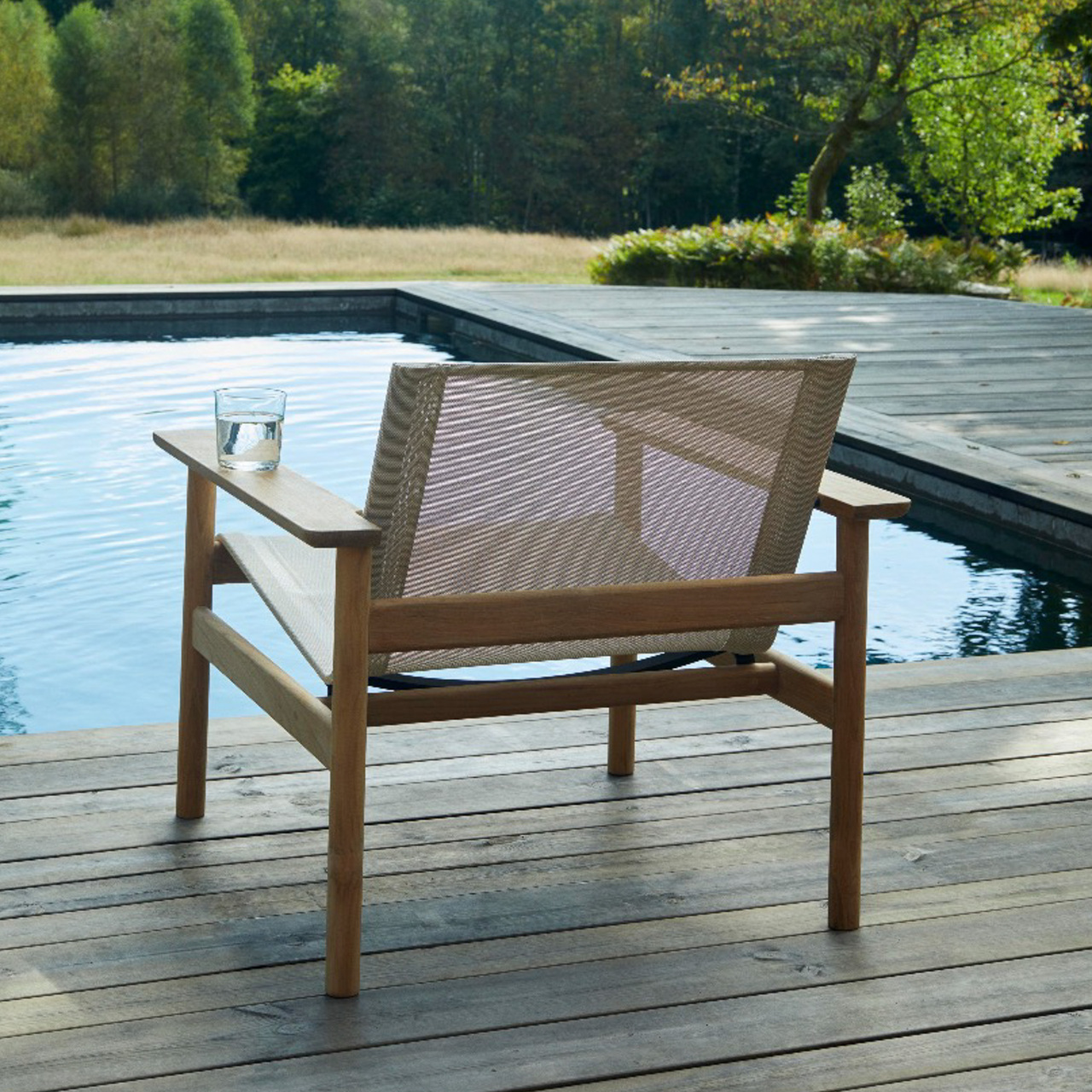 Skagerak Pelago Lounge Chair Teak-Schlinge, Sand