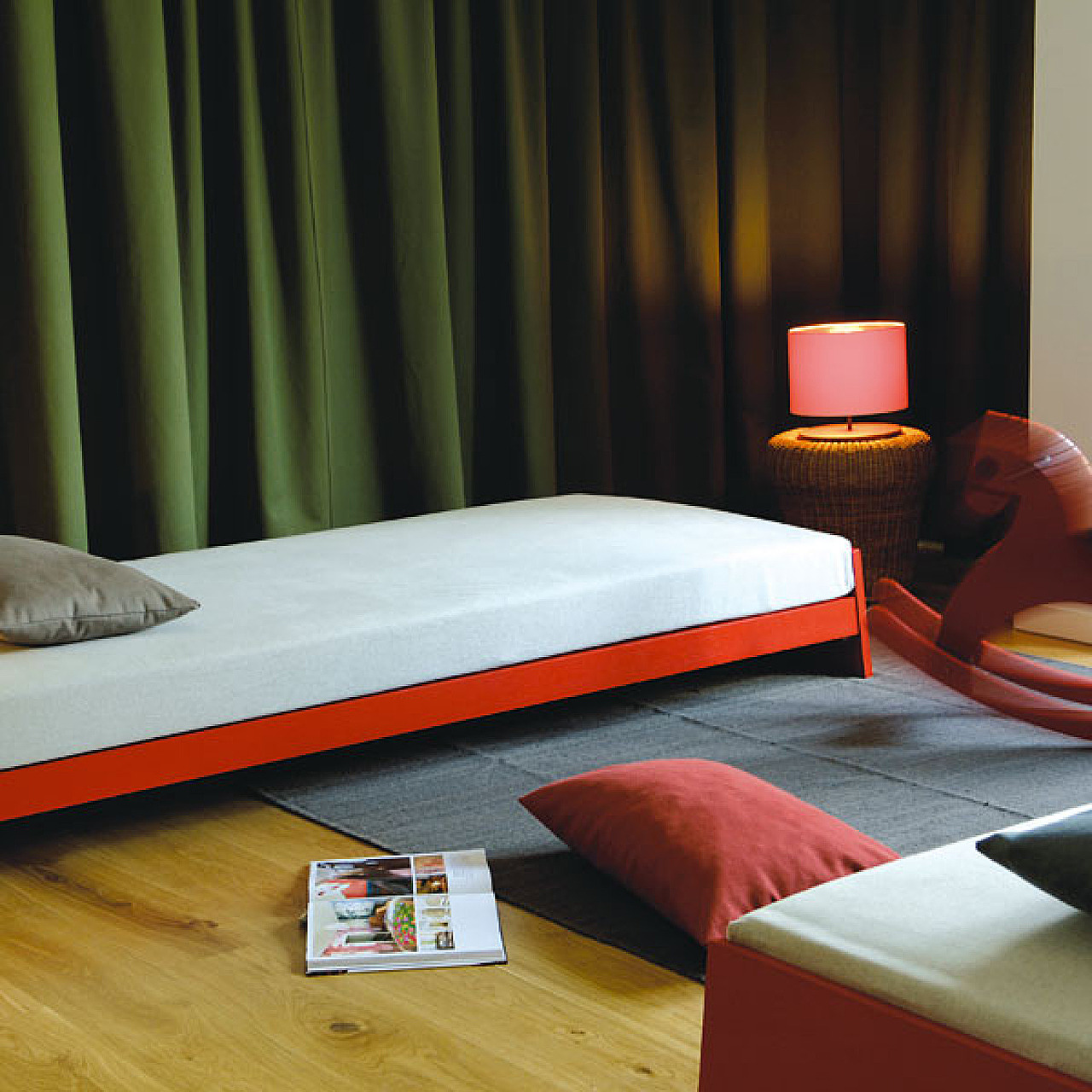 Stapelbett Lönneberga von Richard Lampert