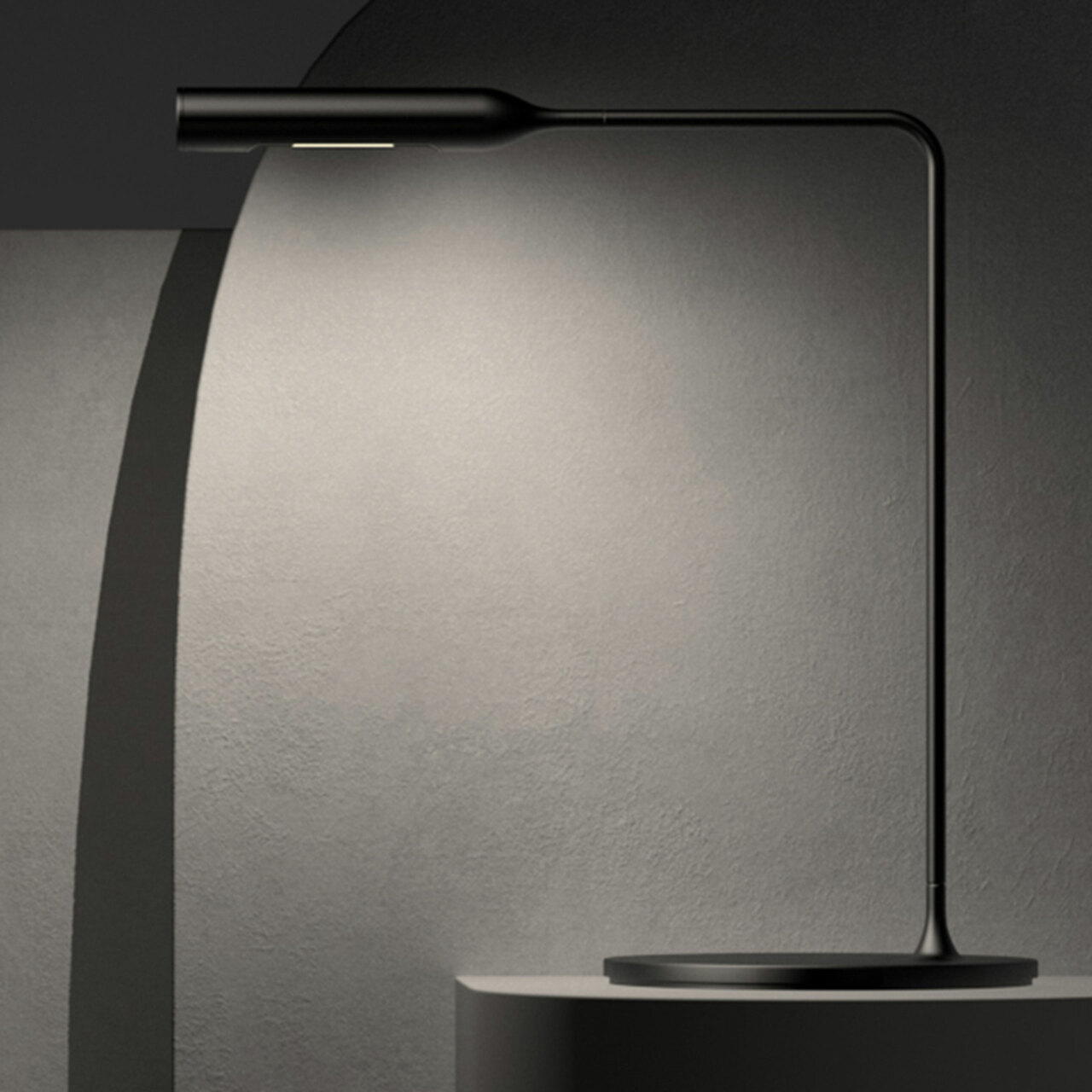 Lumina Flo Desk 