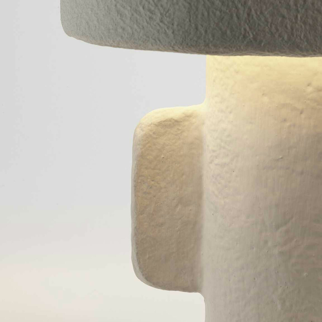 Serax  White Earth Table Lamp Weiss, Ø: 35 cm / H: 47.3 cm 