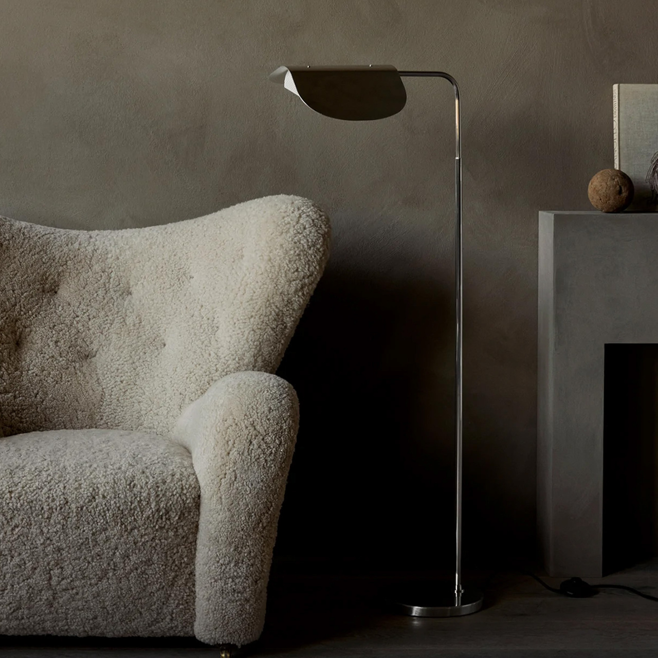 Menu Light Wing Floor Lamp Aluminium poliert