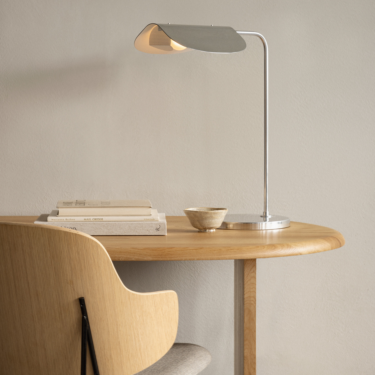 Menu Furniture The Eclipse Desk Eiche