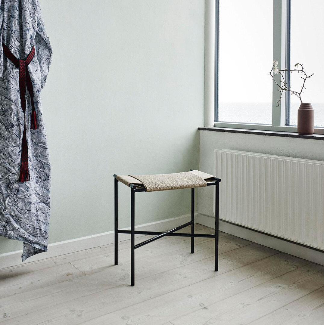 Skagerak by Fritz Hansen Vent Stool Black