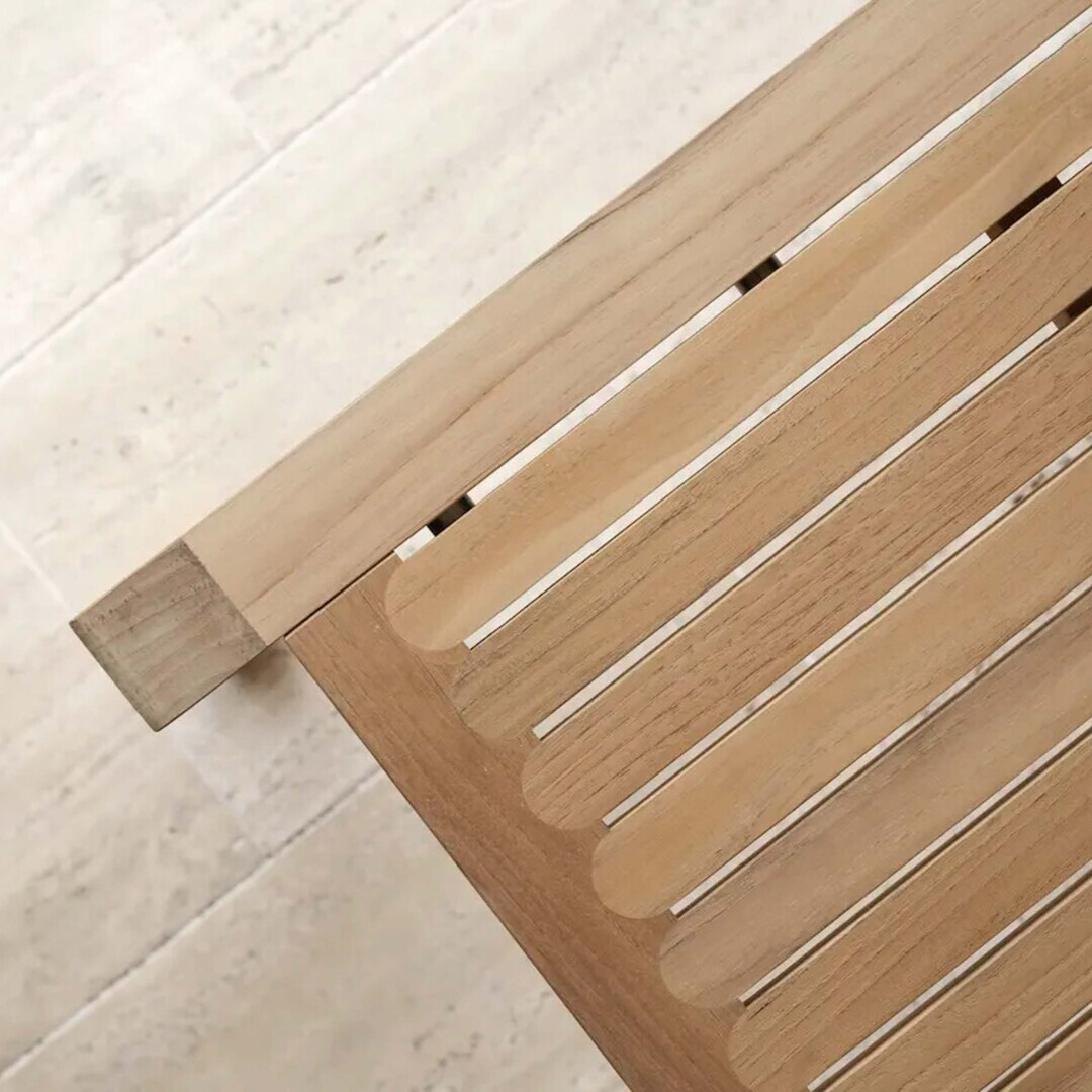 Carl Hansen & Søn AH Outdoor Dining Table Teak unbehandelt, B: 98.5 cm / T: 100 cm 