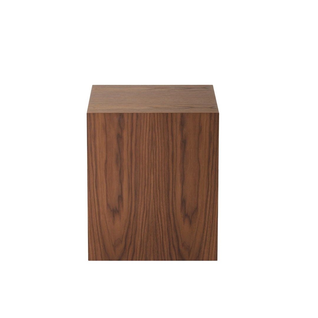 New Works Mass Side Table Standardvariante, Walnussfurnier