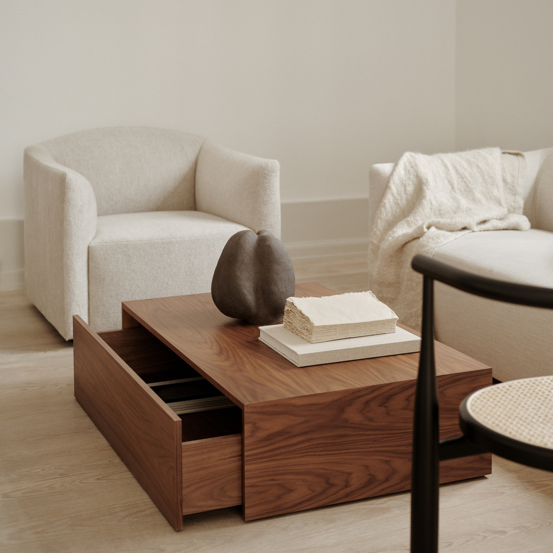 New Works Mass Coffee Table High Mit Schublade, Walnussfurnier