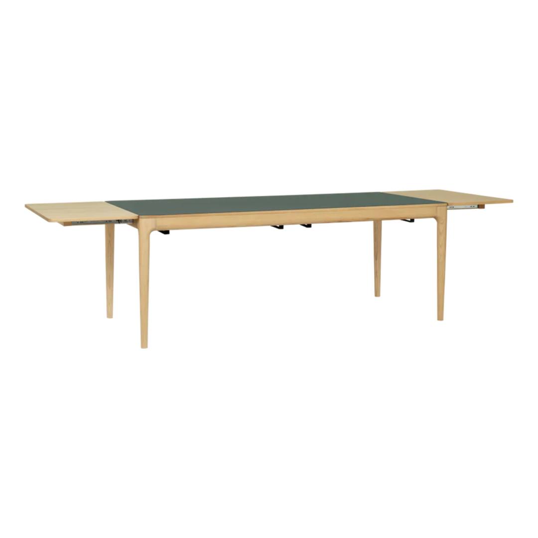 Umage Esstisch Heart'n'soul von Umage Oak / moss green