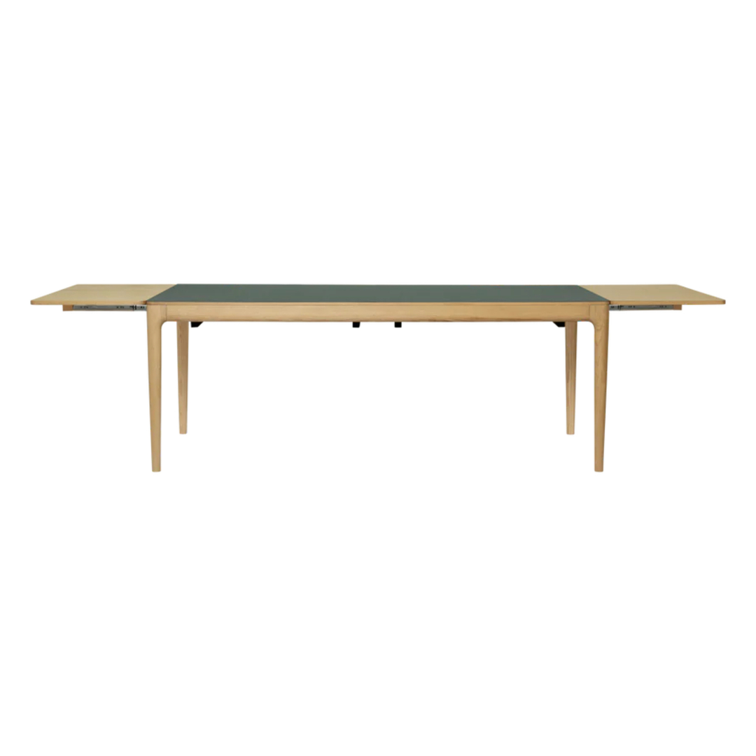 Umage Esstisch Heart'n'soul von Umage Oak / moss green