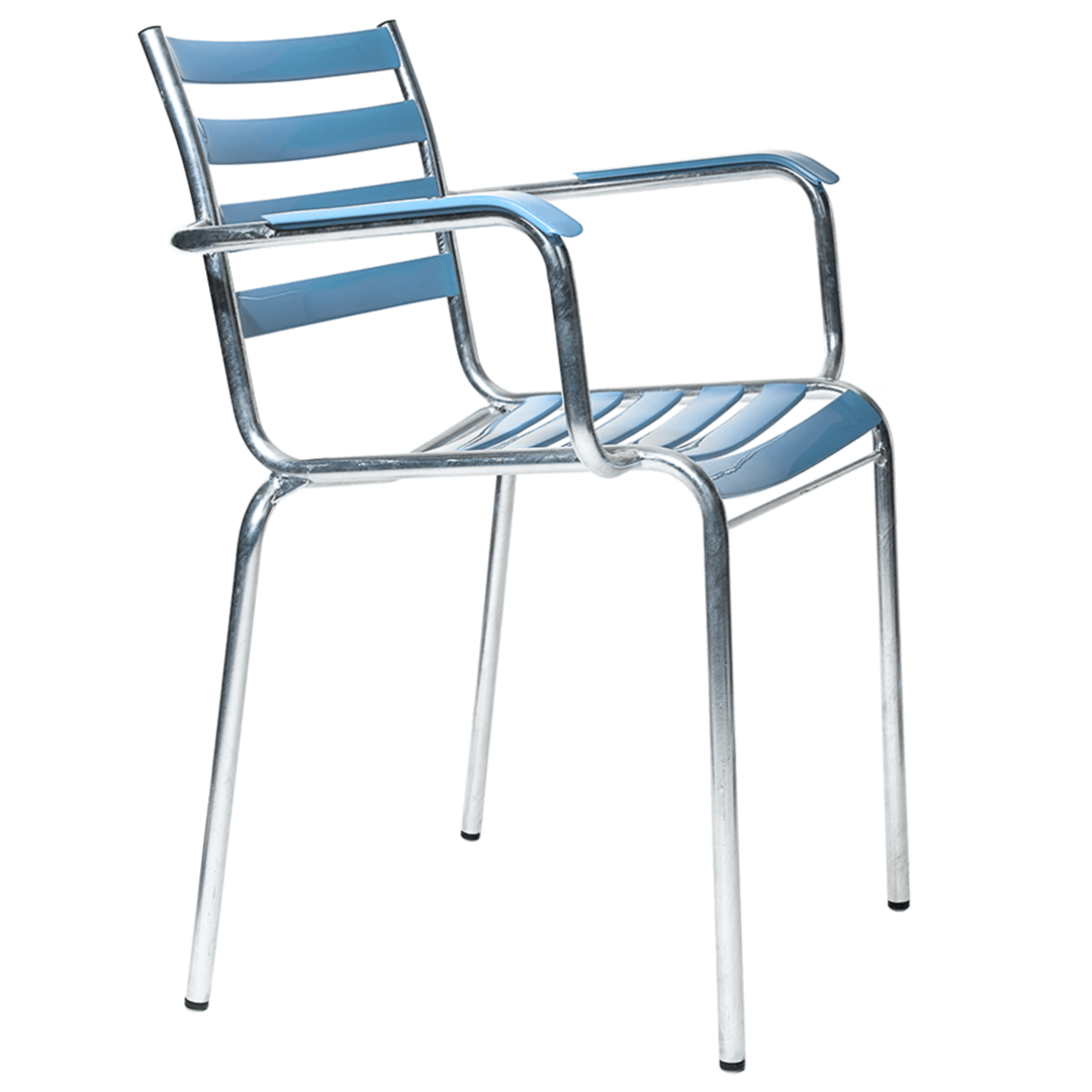 Baettig_Modell-710a-Hellblau-NCS-S-2040-R90B