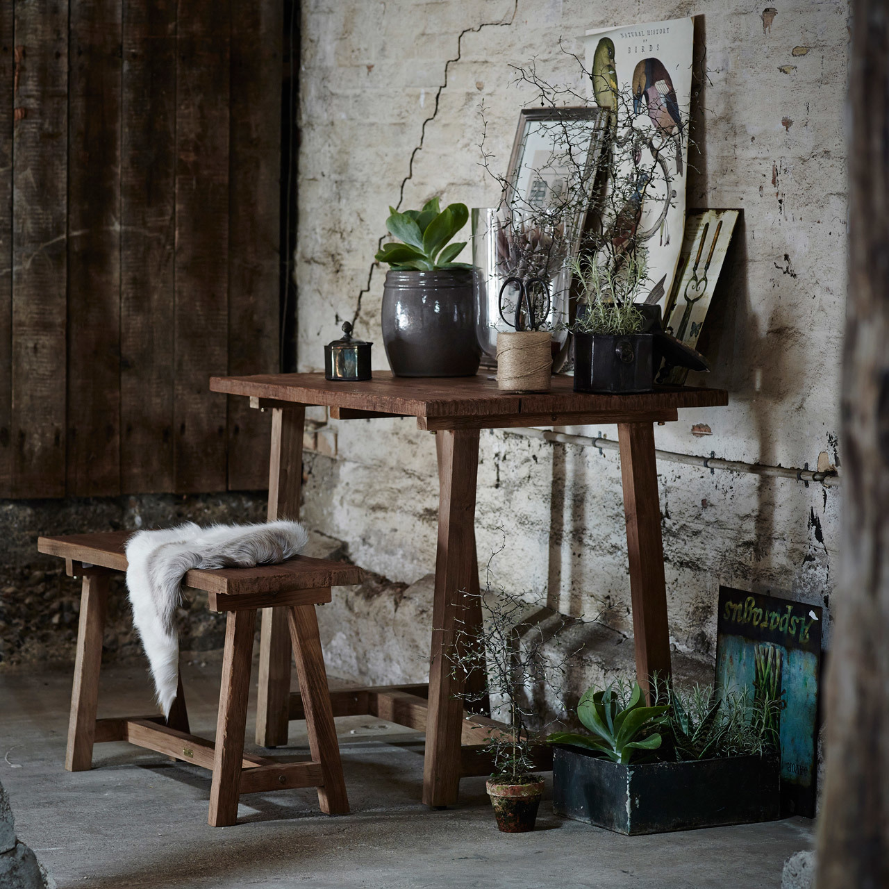 Lucas Desk Sika Design