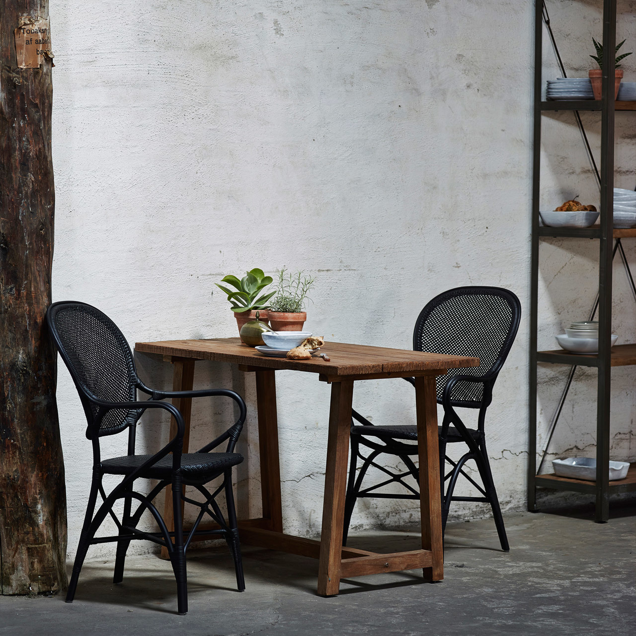 Tisch Lucas Klein SIka Design