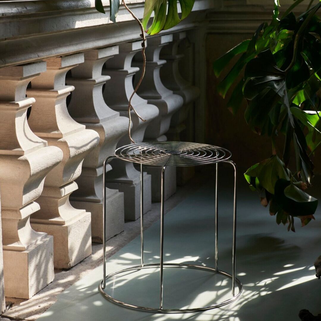 &Tradition Wire Stool VP11 von &Tradition  Polierter Stahl-1