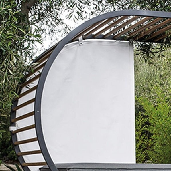 Gloster Cradle Sonnenschutz Seitlich
