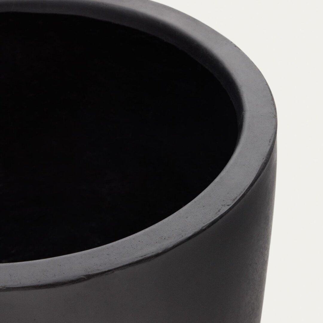 Kave Home AIGUABLAVA Blumenübertopf Ø 56 cm-Schwarz