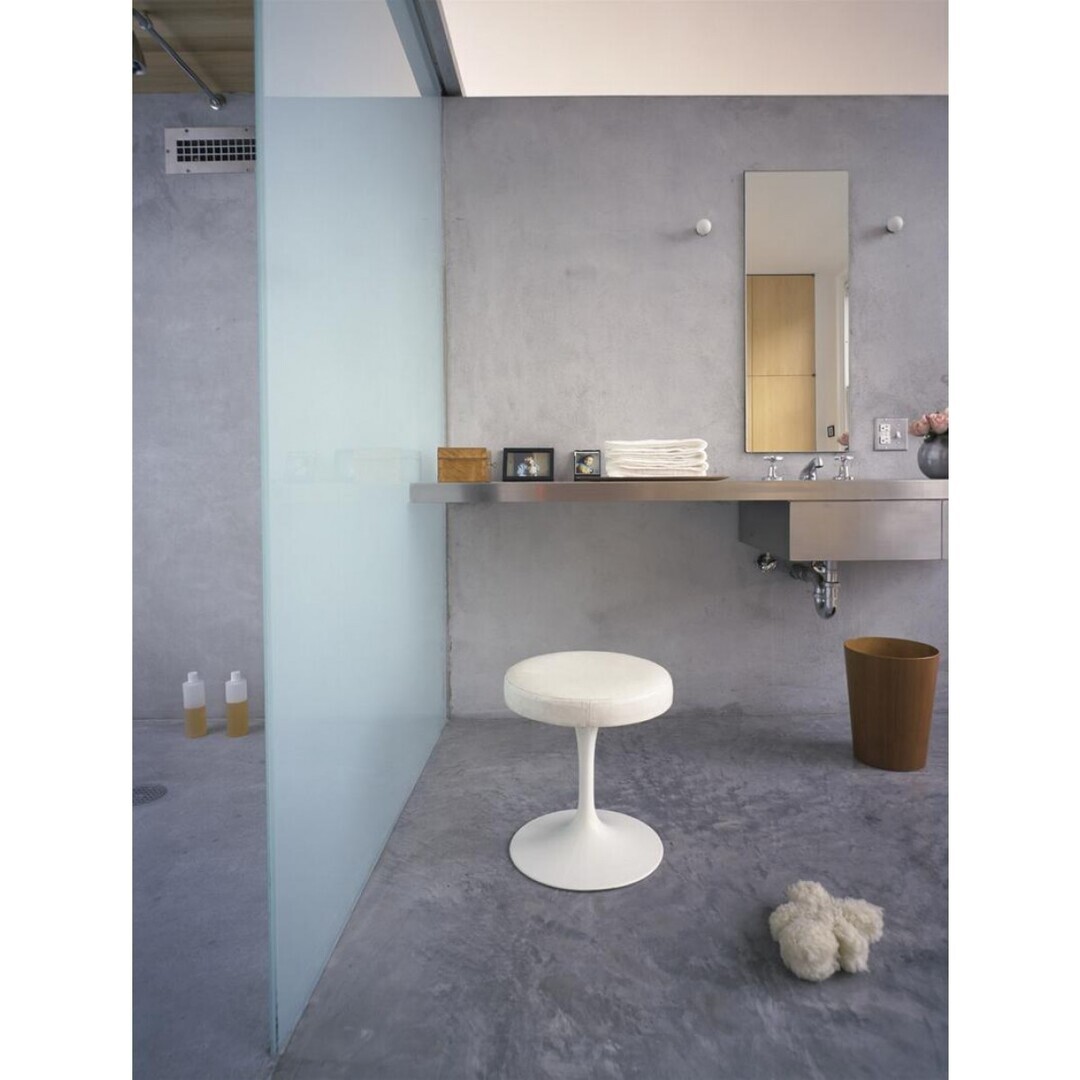 Knoll International Tulip Stool Hocker
