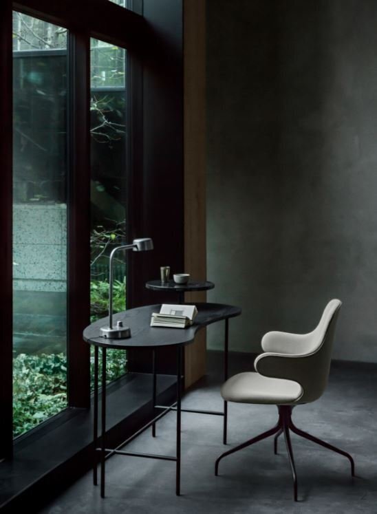 AndTradition Palette Desk JH9 - Nero Marquina marble/Black lacquered ash