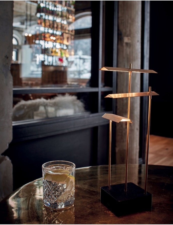 DCW Knokke Tischlampe