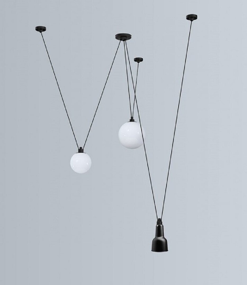 DCW Les Acrobates De Gras N°325 - Glass Ball