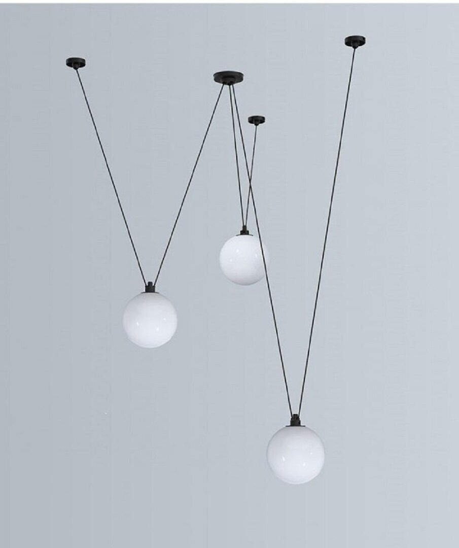 DCW Les Acrobates De Gras N°325 - Glass Ball