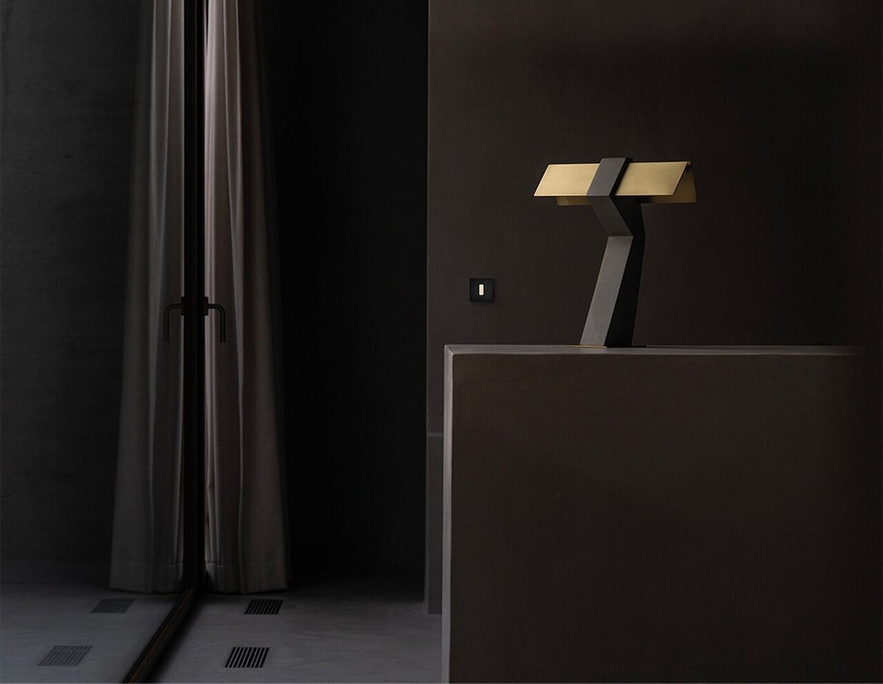 DCW TAU Table Lamp