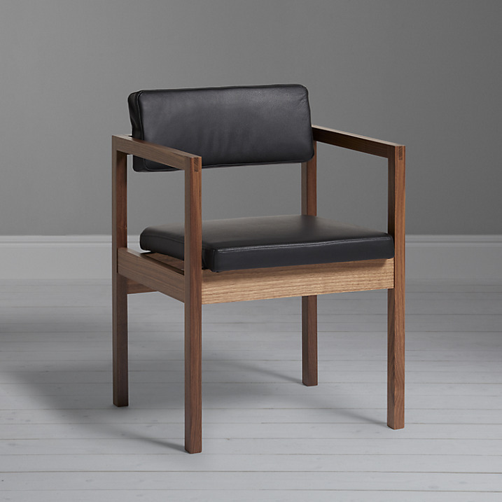 Case Robin Day for West Street Chair, Walnut