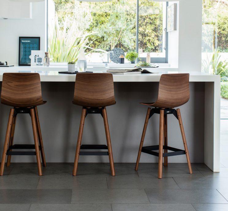 Case Loku Stool