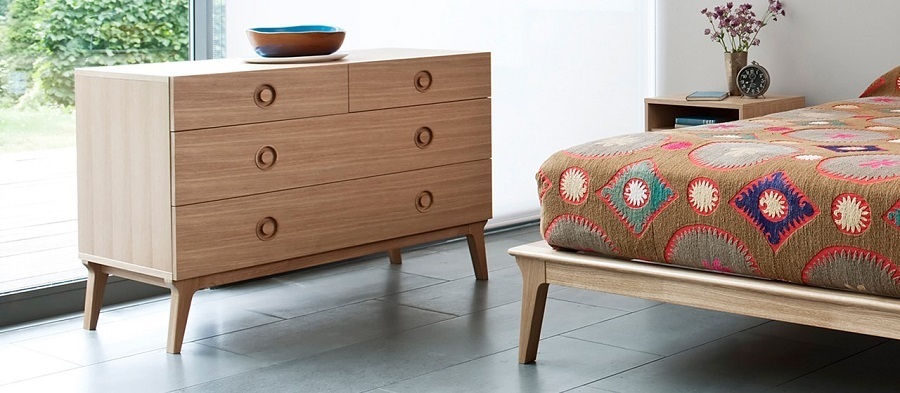 Case Valentine Chest of Drawers