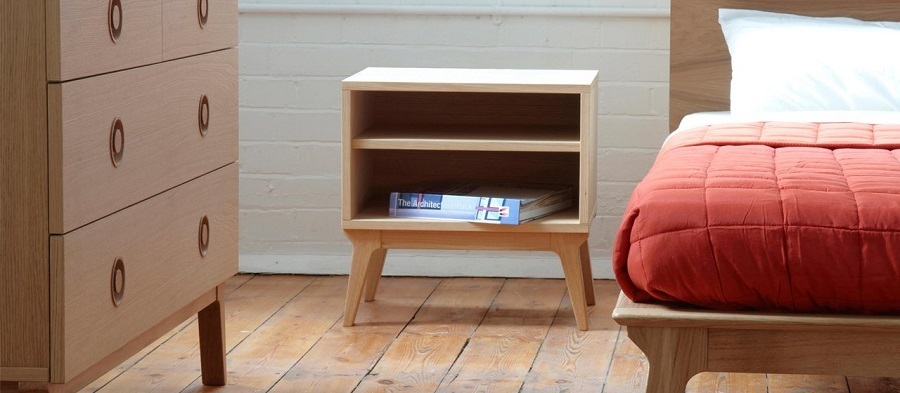 Case Valentine Bedside Table