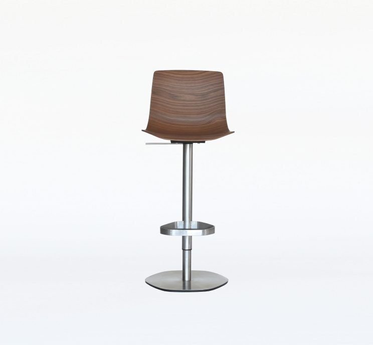 Case Loku Piston Stool