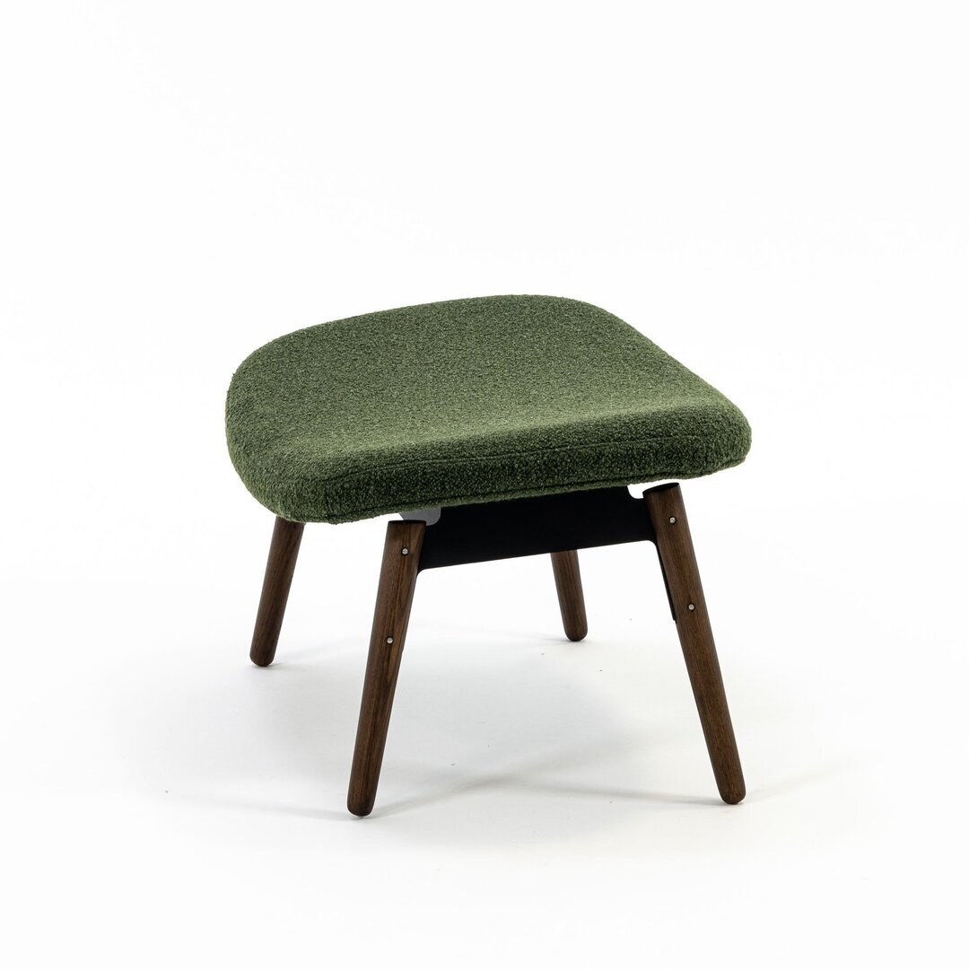 Case-ella-ottoman-moss-walnut