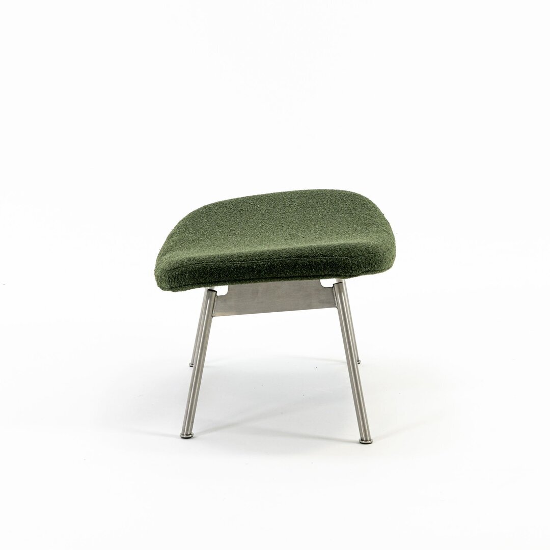 Case-ella-lounge-ottoman-moss-stainless-steel