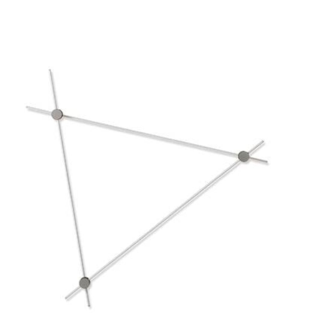Cassina Eitie Triangle Wall - Wandleuchte - 170 - Schwarz / Silber