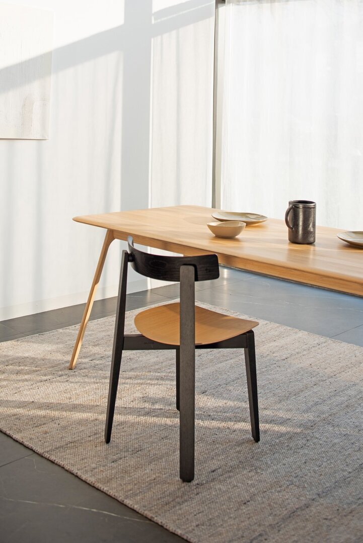 Gazzda Teska Table