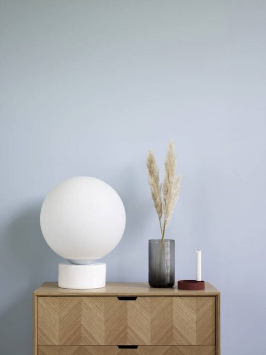 Huebsch Stehlampe Marmor/Glas weiss