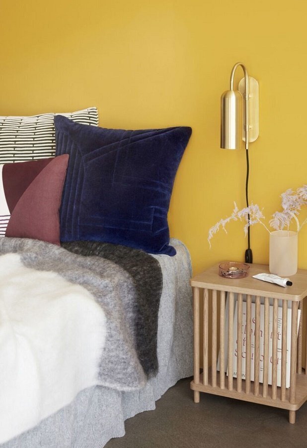 Huebsch Zenith Wall Lamp
