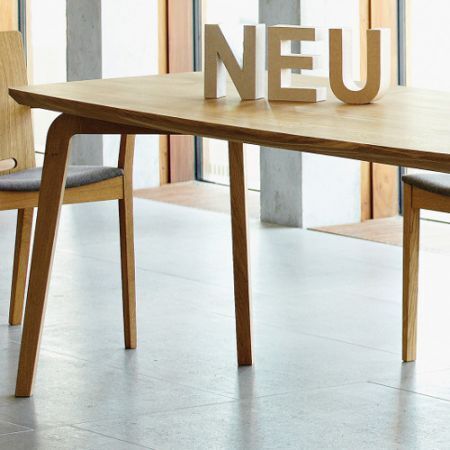Jan Kurtz Dweller Tisch