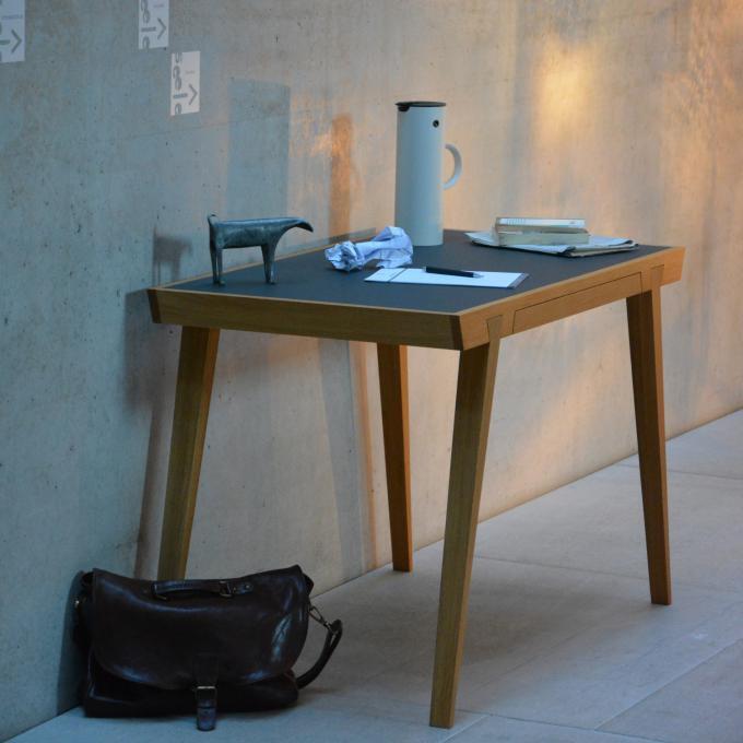 Jan Kurtz Desk Tisch