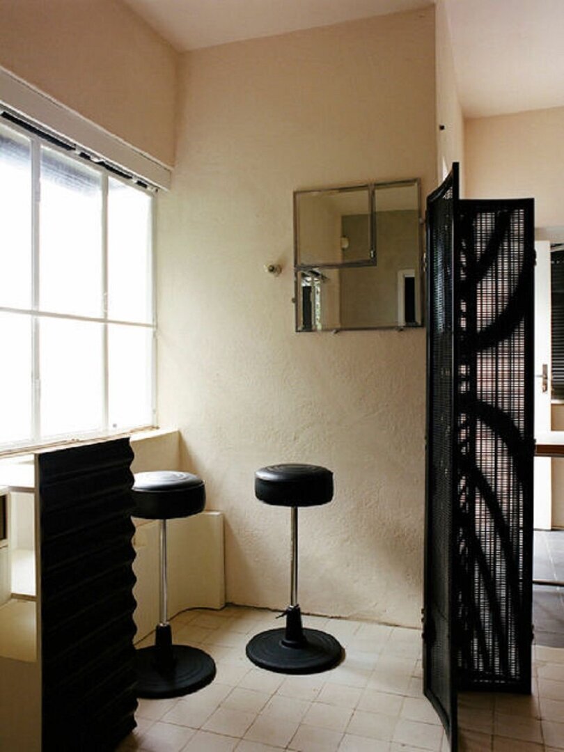 ClassiCon Bar Stool No. 1